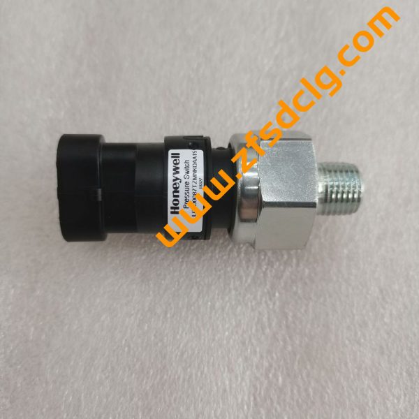 SEM 5252584 Engine Pressure Switch For SEM655D SEM656D Wheel Loader