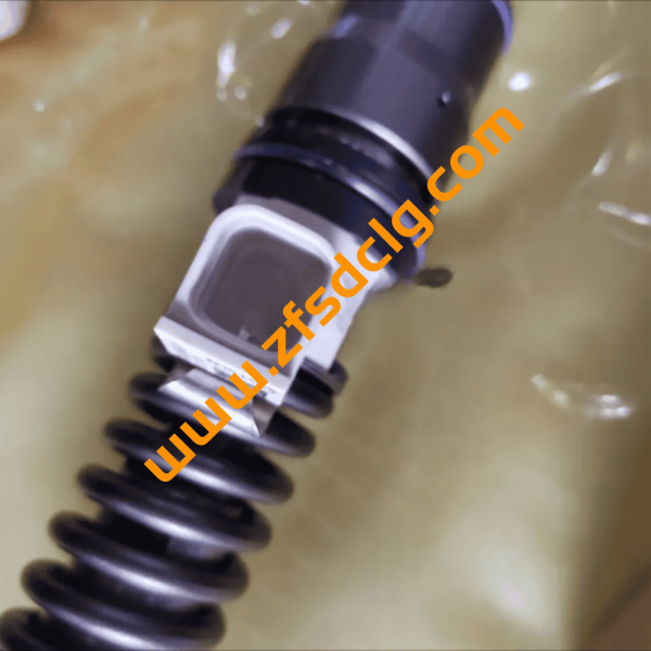 VOLVO Truck Excavator Engine Spare Parts Unit Fuel Injector 22435395 VOE22435395 FOR SALE - Image 3