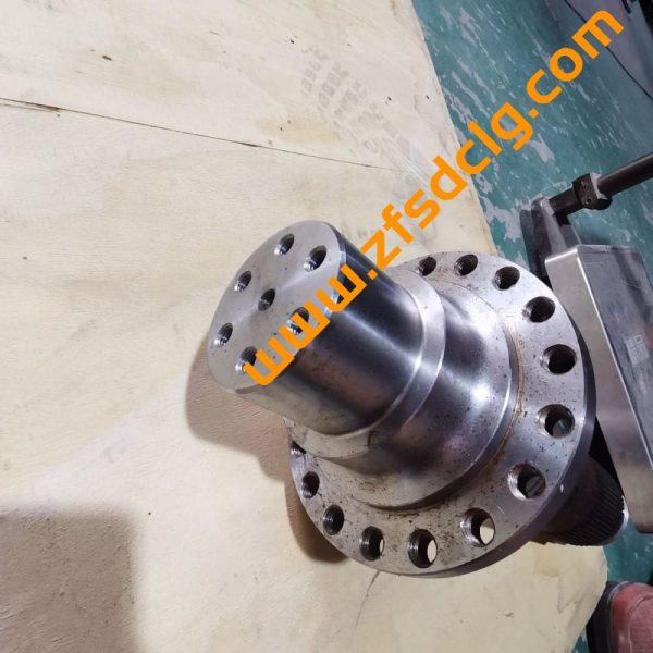 XCMG GR125 Motor Grader Parts 83763203 TWO CHAIN WHELLS SHAFT For Sale - Image 4